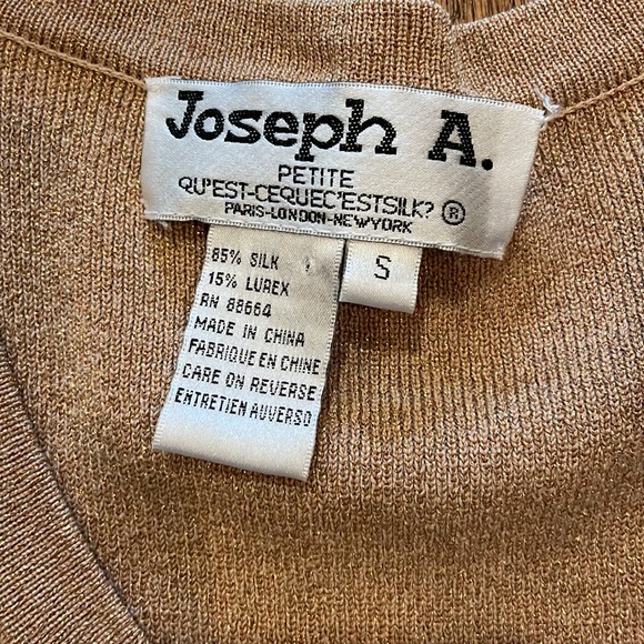 Joseph A gold 3/4 length sleeve silk scoop neck sweater size small - Picture 2 of 8